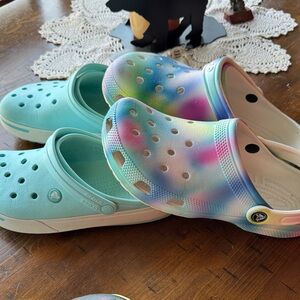 Croc-Style Comfort Clogs - Aqua and Tie-Dye size 9 2 pair